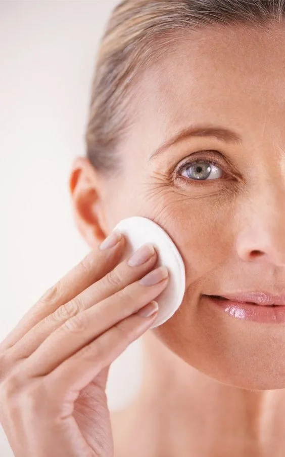 Read more about the article Anti Aging Cream for Youthful Skin Cold Months